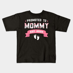Promoted To Mommy Est 2024 New Mom First Mommy Kids T-Shirt